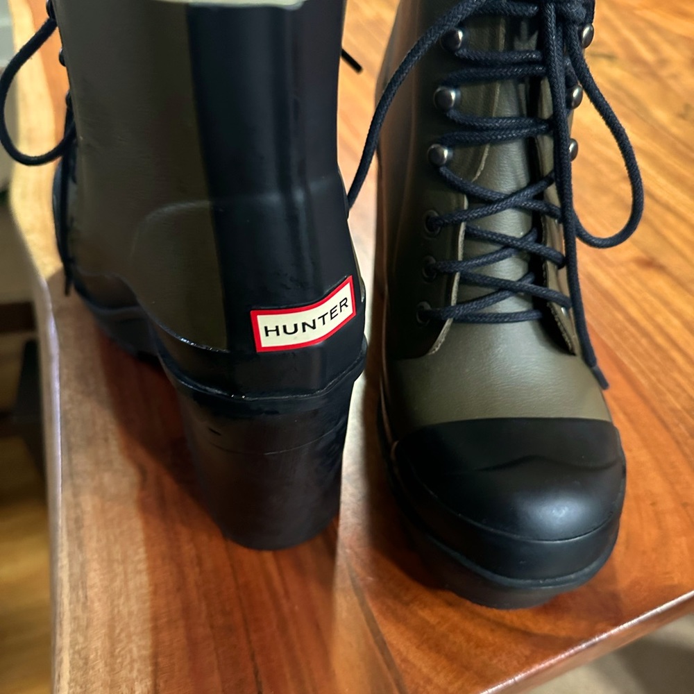 Hunter combat boots